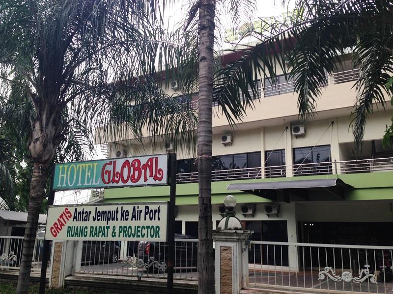 Global Inn Keluarga Sedati Екстер'єр фото